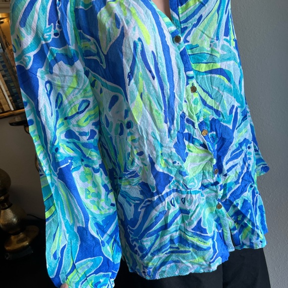 Lilly Pulitzer Blue and Green Blouse - Picture 3 of 7